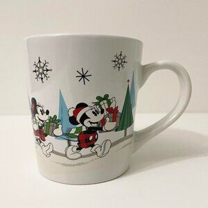 Disney Mickey and Friends Christmas Mug Zrike Brands Goofy Donald Duck Minnie